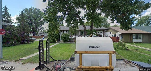 122 Harwood Crescent（加拿大曼尼托巴省溫尼伯市）房屋照片