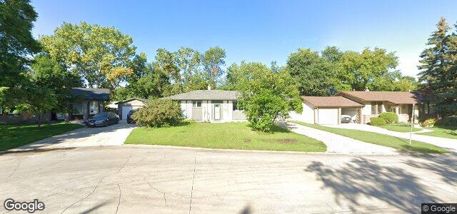 Larawan ng 16 Farnley Place sa Winnipeg, Manitoba