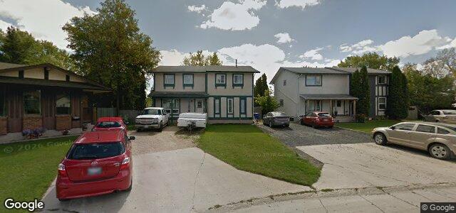 Photo of 34 Braewood Place in Winnipeg, Manitoba