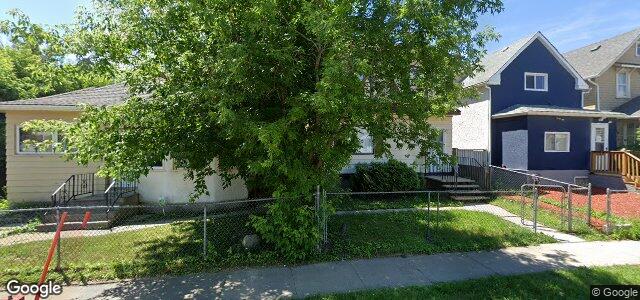 Larawan ng 1554 Ross Avenue W sa Winnipeg, Manitoba