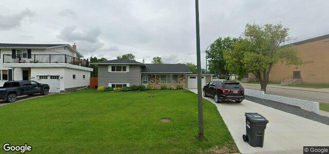 10 Peary Crescent（加拿大曼尼托巴省溫尼伯市）房屋照片