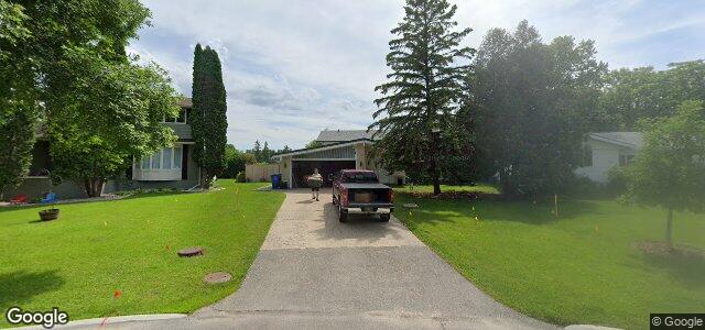 Photo of 117 Dickens Drive in Winnipeg, Manitoba