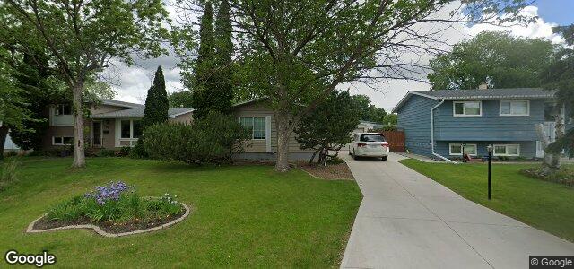 131 Barron Drive（加拿大曼尼托巴省溫尼伯市）房屋照片