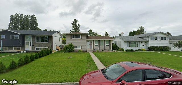 Photo of 195 Whitegates Crescent in Winnipeg, Manitoba