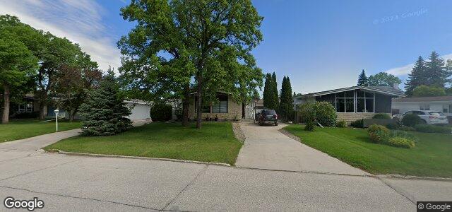 3321 Assiniboine Avenue（加拿大曼尼托巴省溫尼伯市）房屋照片