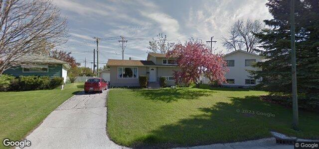 Photo of 35 Canoe Bay in Winnipeg, Manitoba