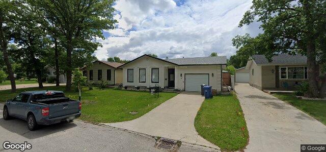 Photo of 75 Shakespeare Bay in Winnipeg, Manitoba