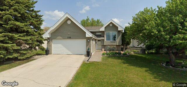 235 Scurfield Boulevard（加拿大曼尼托巴省溫尼伯市）房屋照片