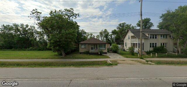 Photo of 2452 Mcgillivray Boulevard in Winnipeg, Manitoba