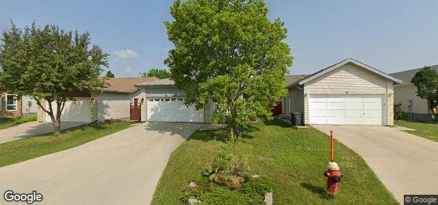 Photo of 27 Marygrove Crescent in Winnipeg, Manitoba