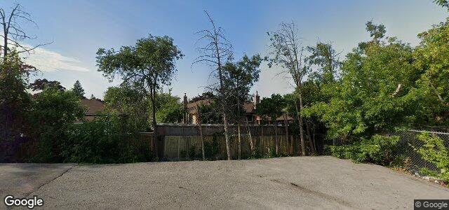 Larawan ng 48 Roseglen Crescent sa Winnipeg, Manitoba