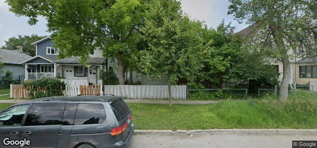 Photo of 377 Aberdeen Avenue in Winnipeg, Manitoba