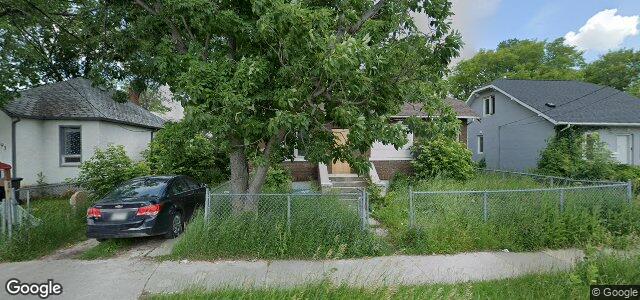 Photo of 389 Magnus Avenue in Winnipeg, Manitoba