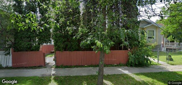 670 Magnus Avenue（加拿大曼尼托巴省溫尼伯市）房屋照片