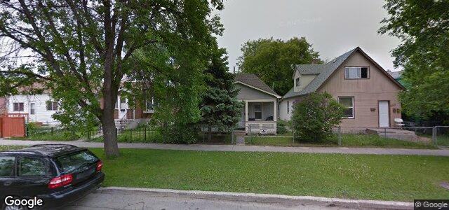 703 Manitoba Avenue（加拿大曼尼托巴省溫尼伯市）房屋照片