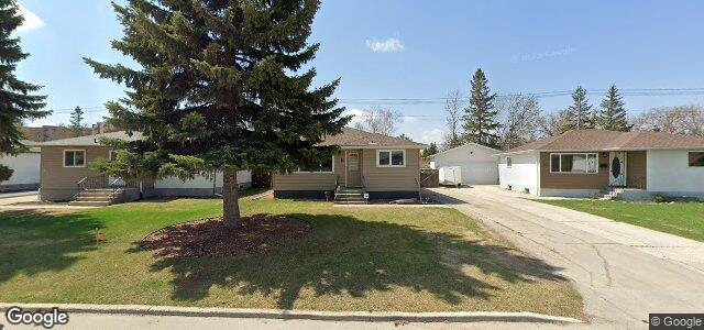 15 Crestwood Crescent（加拿大曼尼托巴省溫尼伯市）房屋照片