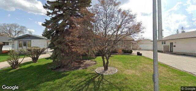 15 Lochmoor Avenue（加拿大曼尼托巴省溫尼伯市）房屋照片