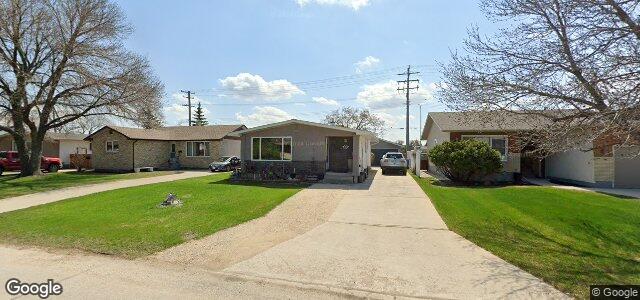 151 Crestwood Crescent（加拿大曼尼托巴省溫尼伯市）房屋照片