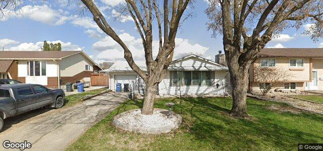 Larawan ng 18 Peterboro Bay sa Winnipeg, Manitoba