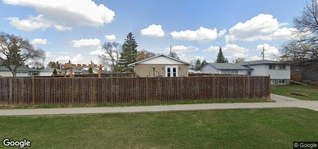 Larawan ng 244 Speers Road sa Winnipeg, Manitoba