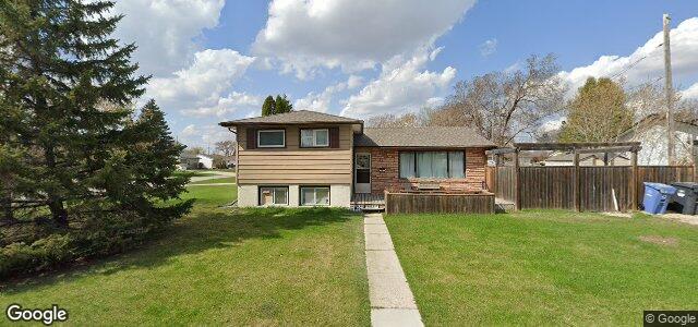 282 Dussault Avenue（加拿大曼尼托巴省溫尼伯市）房屋照片