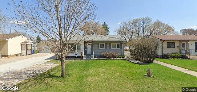 30 Crestwood Crescent（加拿大曼尼托巴省溫尼伯市）房屋照片