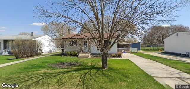 32 Crestwood Crescent（加拿大曼尼托巴省溫尼伯市）房屋照片