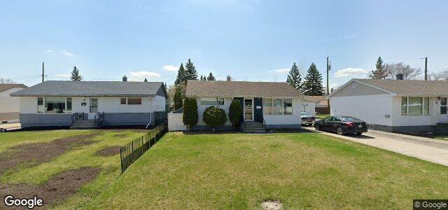 Photo of 8 Cascade Bay in Winnipeg, Manitoba