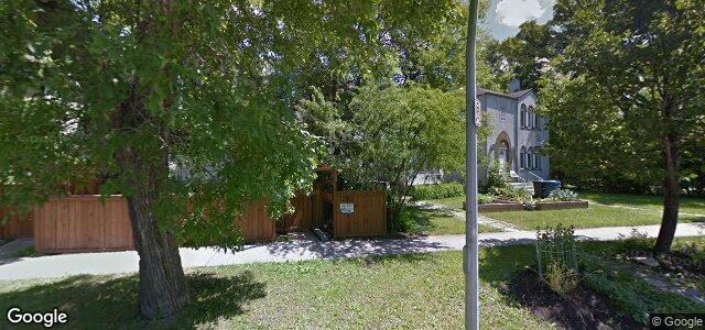 241 Canora Street（加拿大曼尼托巴省溫尼伯市）房屋照片