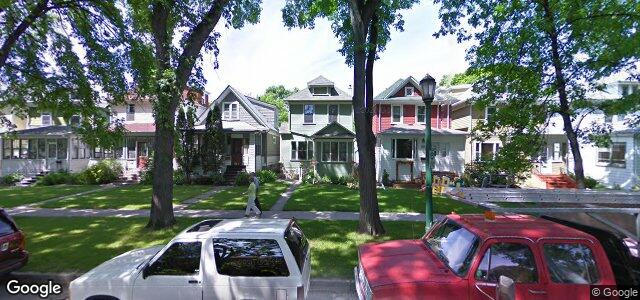 516 Basswood Place（加拿大曼尼托巴省溫尼伯市）房屋照片