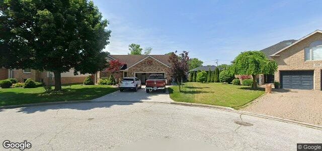 130 Sunnyside Boulevard（加拿大曼尼托巴省溫尼伯市）房屋照片