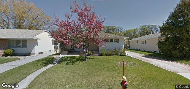 203 Harris Boulevard（加拿大曼尼托巴省溫尼伯市）房屋照片